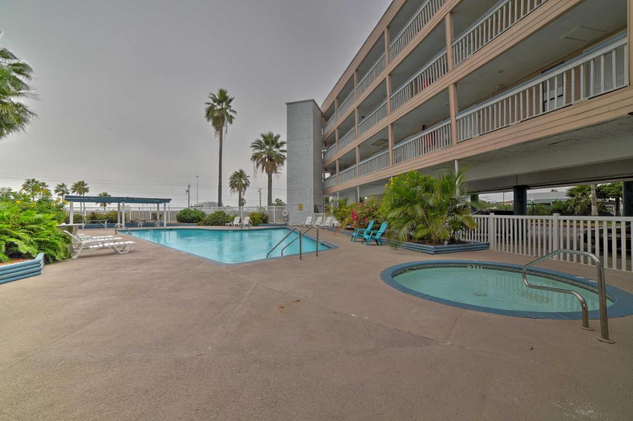 Updated Front Beach Condo With Resort Amenities! Corpus Christi Exterior foto